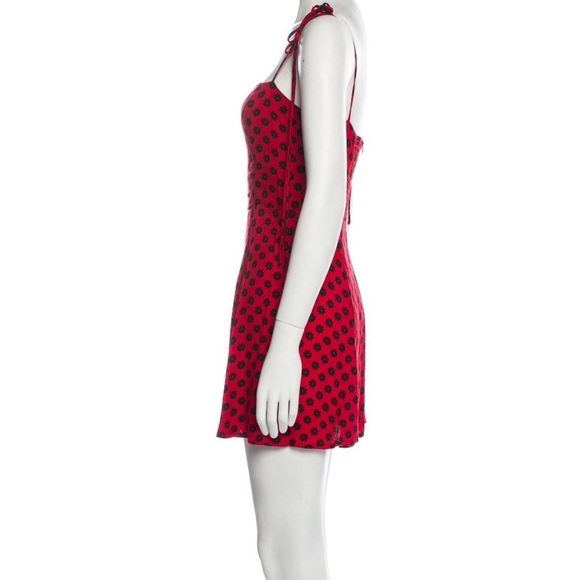 Reformation - Picture 2 of 10